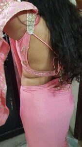 Garam_bhabhi Public Pic 5