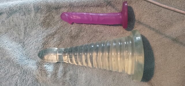 Toys for you - with 6 inch dildo for comparison! od Nice2Three2  snímek