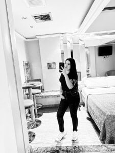 _Laurentt_ Public Pic 6