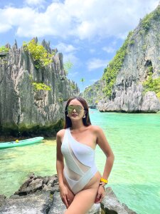 asian_assassin999 ISLANG GIRL 🏝️ Pic 3