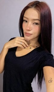 IvorySelene Good morning, lovely ☀️✨ I’m live from 8:30 a.m. to 3:30 p.m., surrounded by soft elegance, playful Pic 4