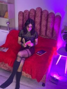 Sexy librarian de Lullaby_Charade  4 Imagens