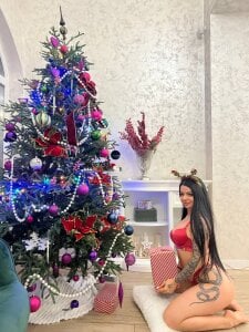 LollyLips_ Santa’s favorite bad girl Pic 9