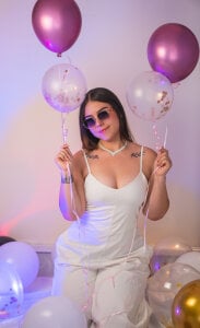 ArianaBaker Happy Birthday รูป  5