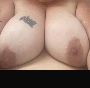 Curvey-Carman40X 🫦💦👅 Pic 2