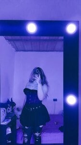 RubyCastellanos_XXXX Relaxing at home Billede 3