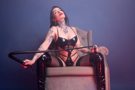 NataliaCristal Tell me someone more divine than me Pic 2