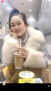 Public de fangfang2026  4 photos