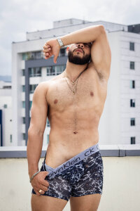 Maaz_Harem