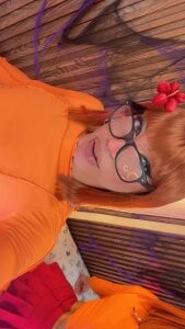 Hello Velma de AndyBlake_  3 Imagens