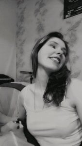 NessaV just me Poză 3