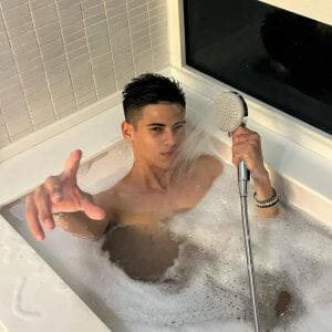 Nathanaelllllllllll Public Pic