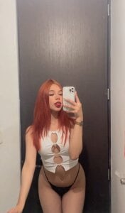 lily_blair_ Public Pic 7