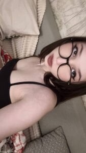 lovely April de LizaWakenight  2 Imagens