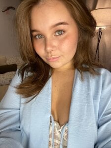 Anna_Nicol Go to bed with me Pic 3