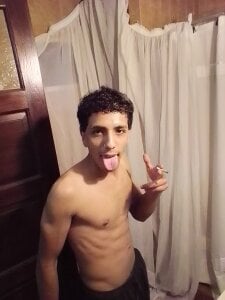 Andrew_0077 Public Pic 6