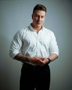 Alex-Harrington Alex hot Billede