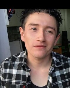 boy_naughty18 Public Pic 2