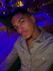 Owen_222 𝙸𝚝’𝚜 𝚖𝚎. Pic 4