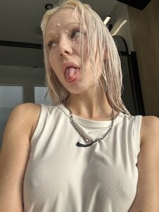 RanyThomson Beauty makeup Pic 6