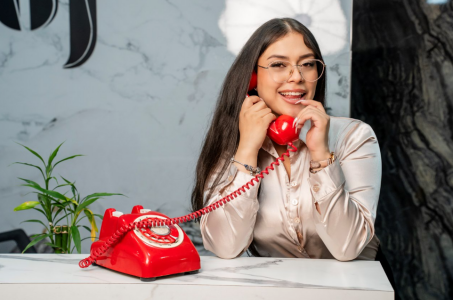 Nicolle_WNew secretary… can you show me the job? 😉图片 2