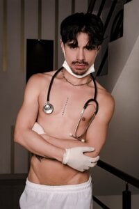 Ethan_Briggs Public Pic 2