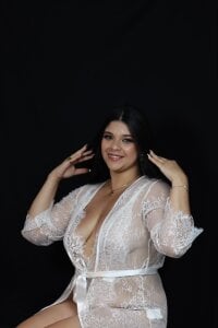 Layla-daring Beautiful in white for you🎀🥰🤍 Pic 6