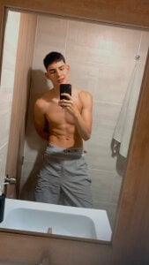 god_drake Would you shower with me? Pic