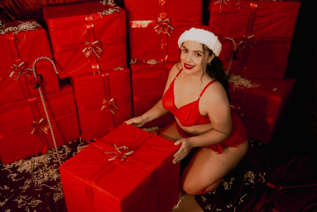 Tayler_Kim Christmas🎄 Pic 5