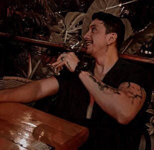 MrWolfHot Public Pic