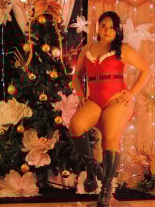 MicaelaHot_ Merry Christmas 2025 🎉🎄 Hình 3