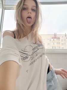 AliceMirise Public Pic 9