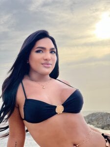 isabella1sexy A wonderful day on the beach Pic