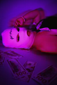 Teaser for a hot gangster photo shoot od AlicePinky  4 snímek