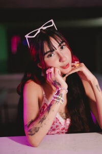 ParisFox_ Retro temptation 🔥🌸 Pic 2