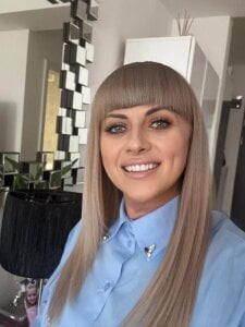 Cougar_Milff Public Gambar 3