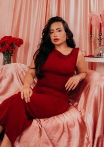 ZaraVesari 💘MAY LOVE FILL US TODAY AND ALWAYS, HAPPY VALENTINE'S DAY🥵 Billede