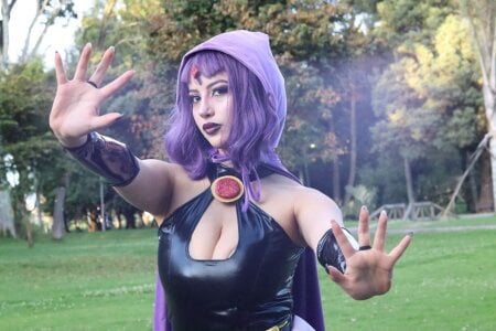 Lilieth_Hot_ Raven Cosplay🤩 Pic 2