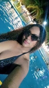 SamJones_ ME OUTSIDE Pic 7