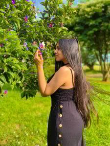 Sophie_Queen Green Pic 3