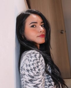 BrianaJhons19 Public 圖片