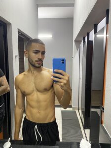 daani25 Public Pic 3