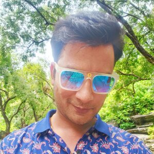 Daddy_HA Posing for my Lovely Viewers Pic 6