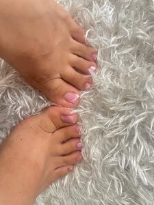 Valen_Sky Public Pic 4