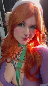 Daphne 💚💜 od Mariana_velezz  4 snímek