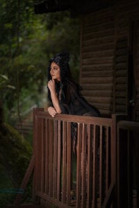 LauraSmith-01: Fall vibes, hot nights, and a touch of mischief🔥😈 ( 2 фото)