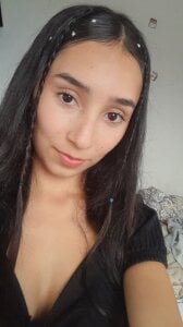 Alicia_Sunn Public Pic 4