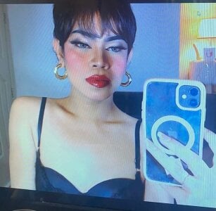 tsathisacortez Short hair don't care Pic