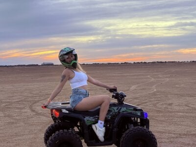 MaryDeniro Mood-road mode: ON 🏍️🔥 Immagine 