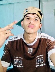 LiamGadiellPublic图片